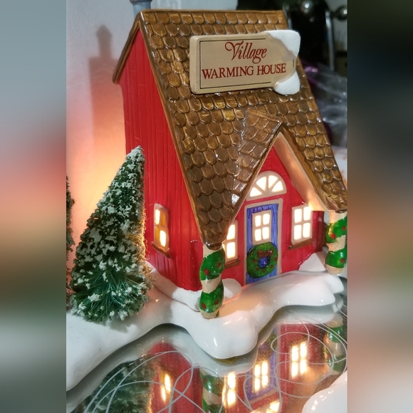 Department 56 Holiday Dept 56 Warming House Ice Skating Pond